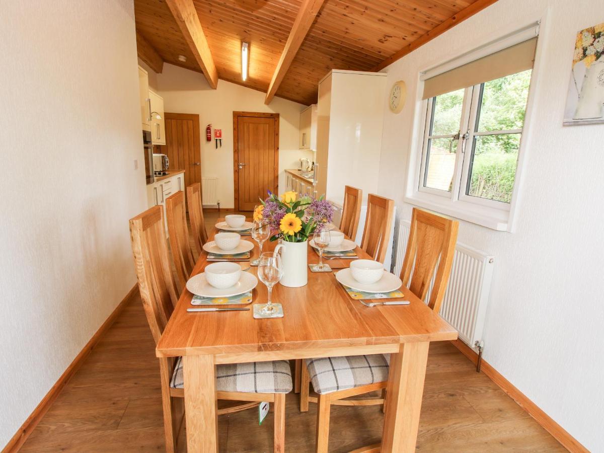 The Log Cabin Тенбері Екстер'єр фото